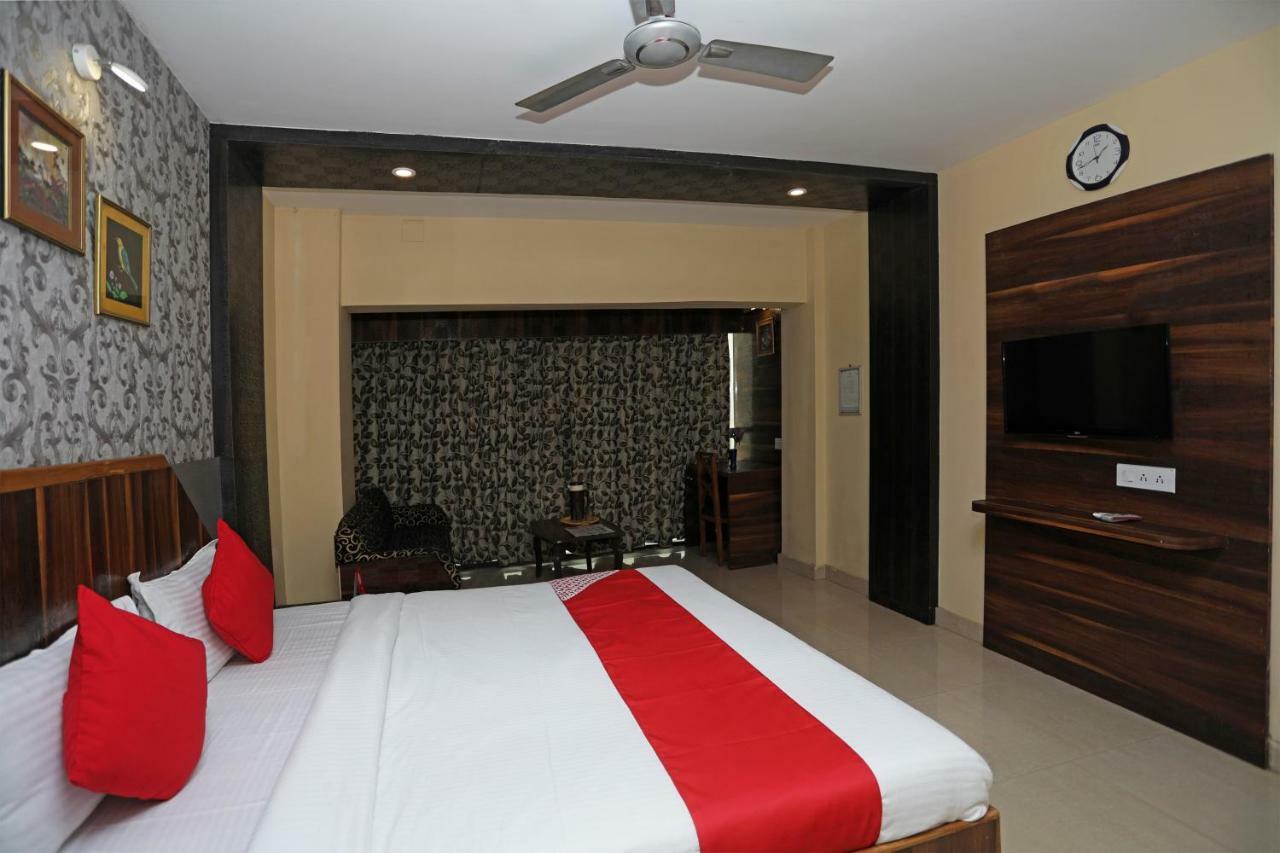 Oyo 4065 Hotel Richi Bhubaneswar Exterior foto